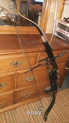 Ben Pearson Compound Hunting Bow Hunter Classic With Quiver 29/75 50