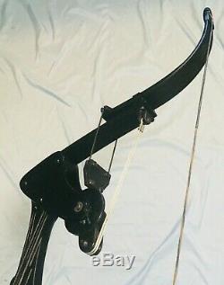 Black Oneida Eagle Bow Right 30-45-65 LB. 28-30 Med Excellent Hunting Fiahing