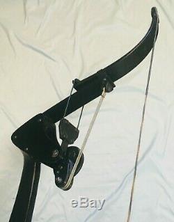 Black Oneida Eagle Bow Right 30-45-65 LB. 28-30 Med Excellent Hunting Fishing