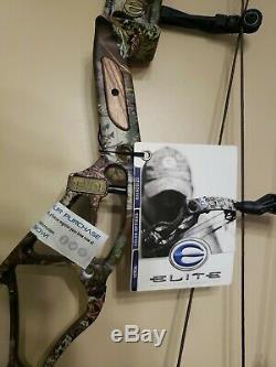 ELITE REVOL REALTREE MAX-1 3D HUNTING BOW RH/60#/ 28.5 BRAND NEW With WARRANTY ++