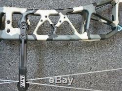 Elite Ritual 27 to 30 Right-Hand 50# to 60# Archery Compound Hunting Bow Vias