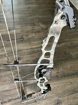 Hoyt 38 Ultra 50-60# 25.5-28 NAP Drop Rest Target Competition Hunting Bow