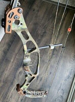 Hoyt Ultratec XT2000 Compound Bow RH 27-29.5 50-60# Target Competition Hunting