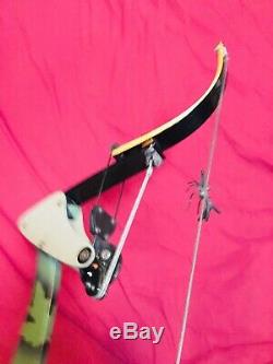 Hurry Oneida Screaming Eagle Bow Fish Hunt Right Medium 30-50-70 Excellent