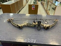 RIGHT Hand FRED BEAR Vapor 300 Compound Bow Hunting Team Realtree