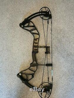 Topoint hunting Compound Bow (Demonstrator)Black right handed 26-30 45-55lbs